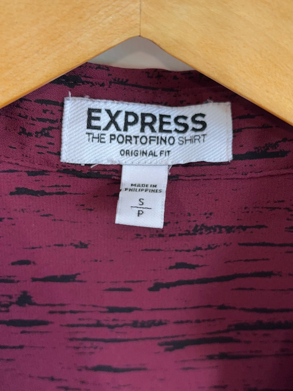 EUC EXPRESS Portofino Magenta Button-Front Blouse with Black Brushstroke Print - Picture 7 of 7